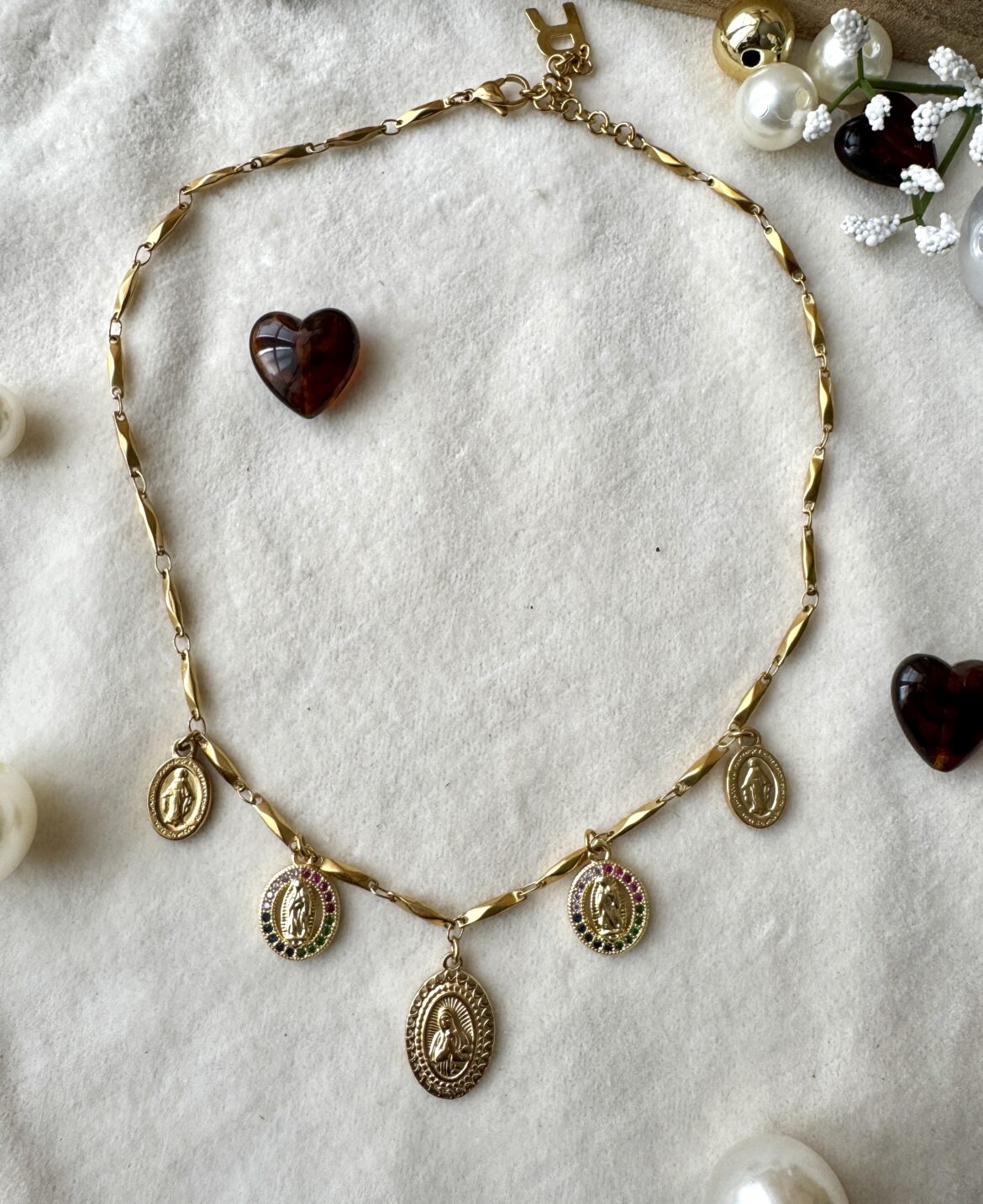 Collier Carolina