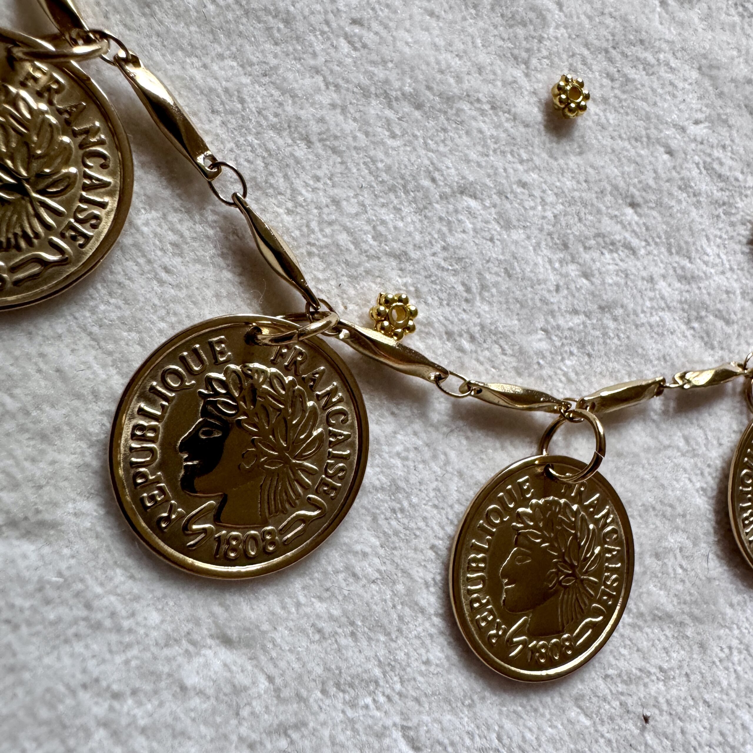 Collier Louis – Image 15