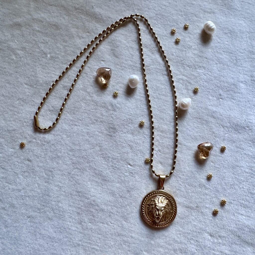 Collier César
